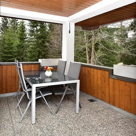 Black Forest Bollenhut *