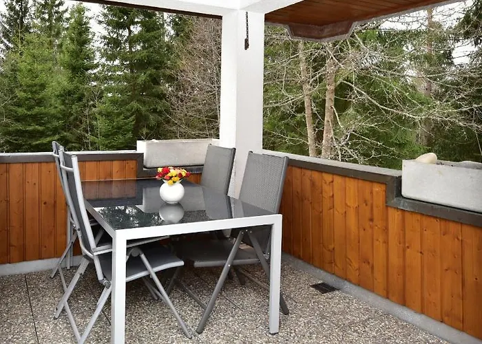 Black Forest Bollenhut *